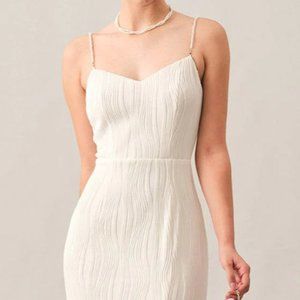 Rihoas Wave Textured Pearl Strap Midi Dress
